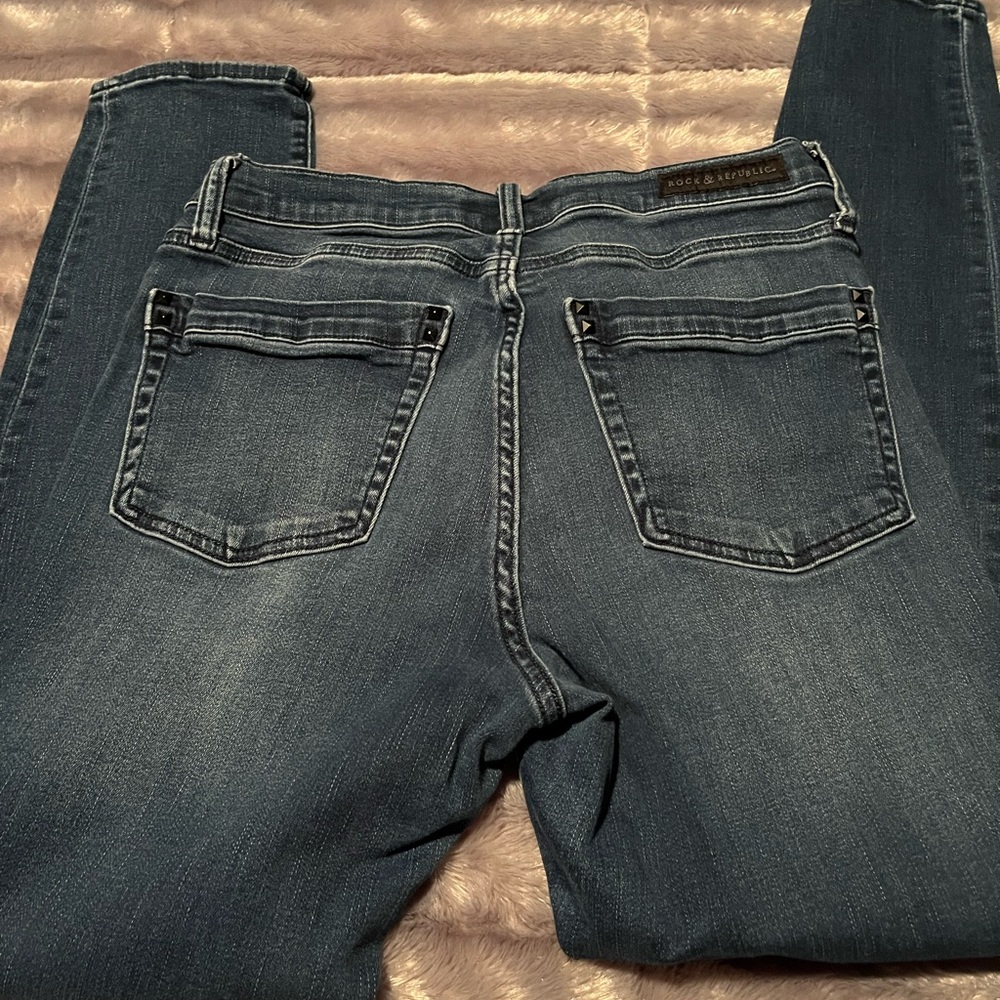 Womens Rock and Republic jeans.